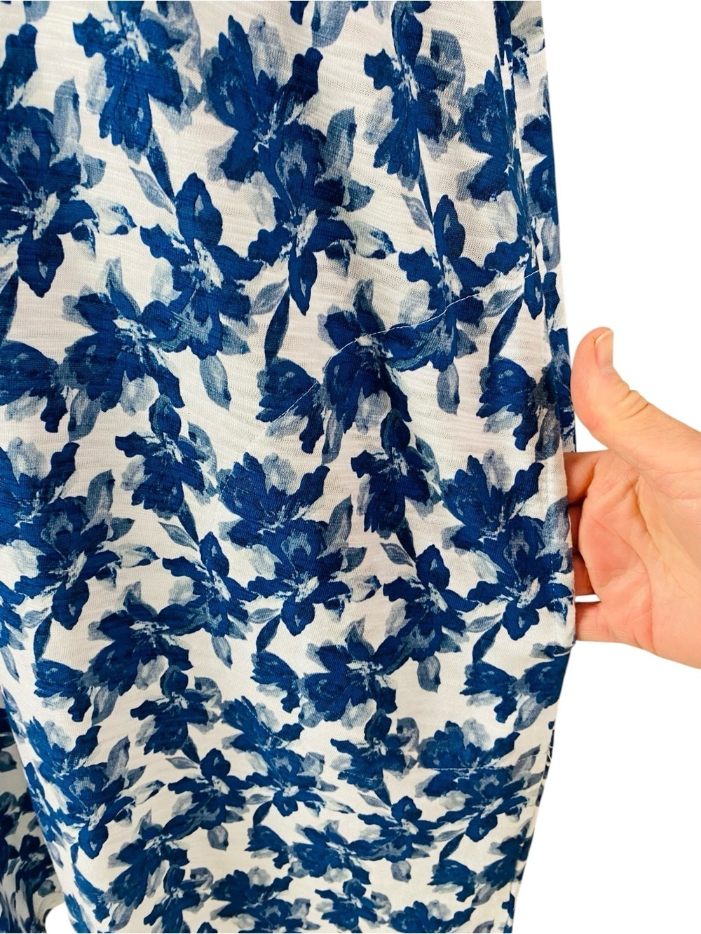 Chico’s Navy Peony Soft Sepal Ruffle Sleeve Dress Size L/12 - Picture 3 of 7